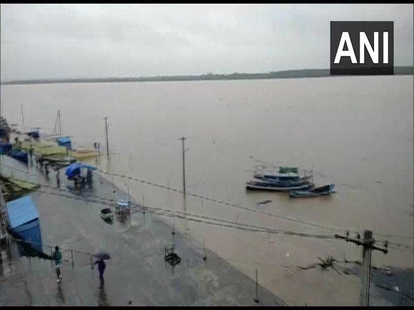The Godavari river touched 53.7 feet on Sunday. (File Photo)