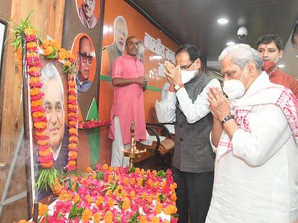 CM Shivraj Singh Chaouhan paid tribute former prime minister Atal Bihari Vajpayee on his second death anniversary on Sunday. [Photo/ANI] to