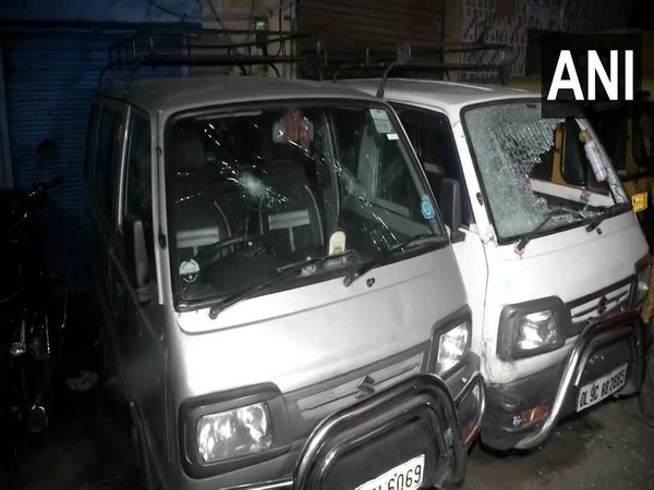 Group of persons vandalised vehicles parked in Mori Gate area on Sunday. (Photo/ANI)
