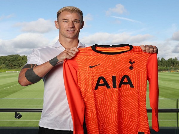 Joe Hart (Photo/ Tottenham Twitter) 