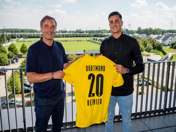 Reinier (right) (Photo/ Borussia Dortmund Twitter) 