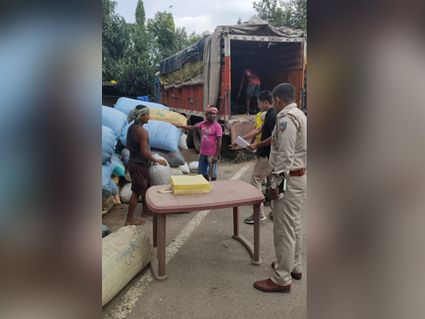 Two people have been arrested with 1,600-kg of poppy husk in Namkum area of Ranchi (Photo/ANI)
