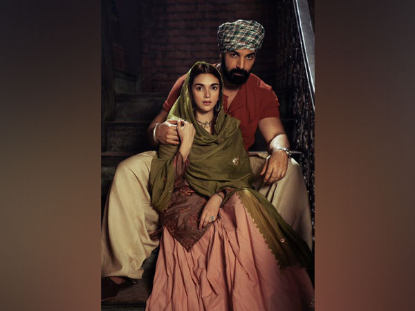 Actors John Abraham and Aditi Rao Hydari (Image Source: Twitter)