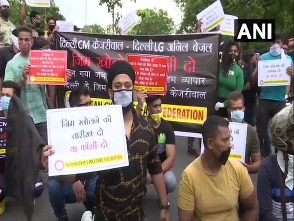 Indian Gym's Welfare Federation held a protest in Delhi against Kejriwal Government and Lieutenant Governor Anil Baijal for not allowing gyms to re-open (Photo/ANI)