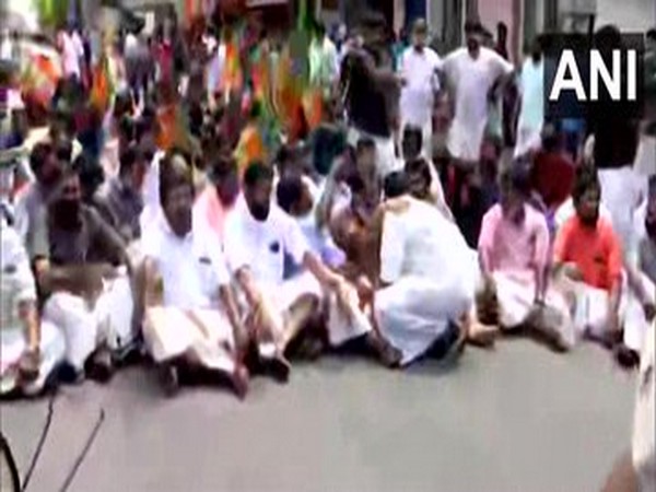 Members of Bharatiya Janata Yuva Morcha held a protest march in Thiruvananthapuram on Tuesday (Photo/ANI)