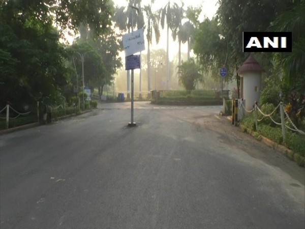 Parks remain closed in Vadodara despite the opening of markets, restaurants and malls. (Photo/ANI) 