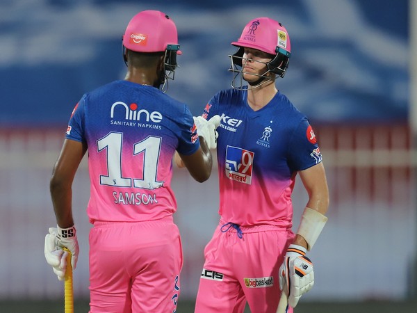 Rajasthan Royals' Sanju Samson with Steve Smith (Photo/ IPL Twitter) 