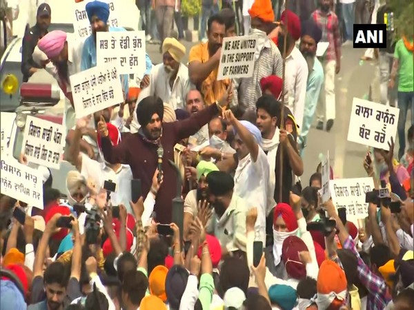 Congress leader Navjot Singh Sindhu at a protest in Amritsar. (Photo/ANI)