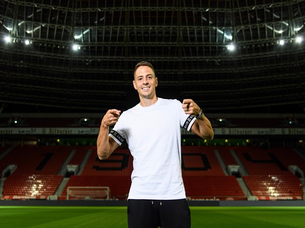 Santiago Arias (Photo/ Bayer Leverkusen Twitter) 