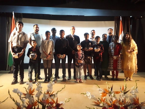 Charge d'Affaires Gaurav Ahluwalia along with the participants of the Gandhi Jayanti celebrations. (Photo credit: India in Pakistan twitter)