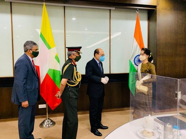 Foreign Secretary Harsh Vardhan Shringla and Army chief General MM Naravane meet Myanmar State Counsellor Daw Aung San Suu Kyi [Photo: Twitter/India in Myanmar]