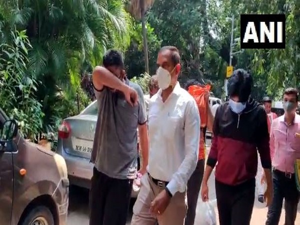 Five people were arrested by Mumbai Crime Branch on Monday for their alleged involvement in betting on IPL match. (Photo/ANI)