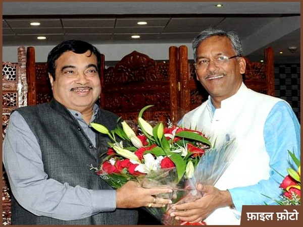 Uttarakhand Chief Minister Trivendra Singh Rawat with Union Transport and Highways Minister Nitin Gadkari (Photo/Twitter)