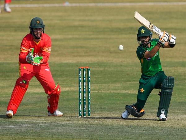 Pakistan's Babar Azam in action against Zimbabwe (Photo/ ICC Twitter)