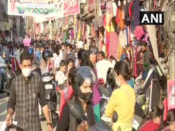 Visual from a market area in Dehdradun, Uttarakhand (Photo/ANI)