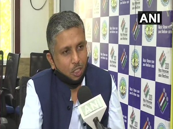 Chief Electoral Officer of Bihar, HR Srinivasa speaking to ANI (Photo/ANI)