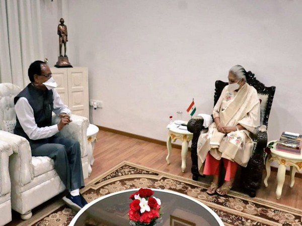 Chief Minister Shivraj Singh Chouhan met Governor Anandiben Patel on Wednesday. (Photo/ANI)