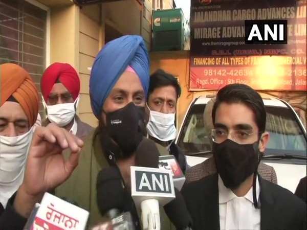 Raninder Singh appeared before ED office in jalandhar on Thursday. [Photo/ANI]