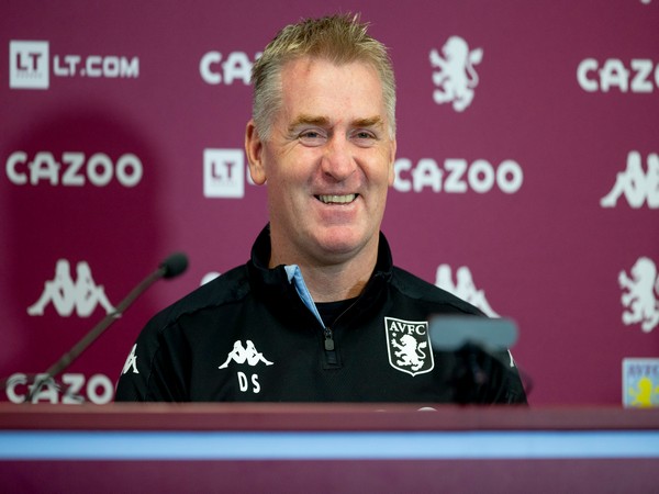 Dean Smith (Photo/ Aston Villa Twitter) 