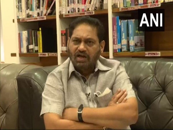 Maharashtra Energy Minister Nitin Raut urged people to light candles and lamps without switching off lights at their homes. Photo/ANI