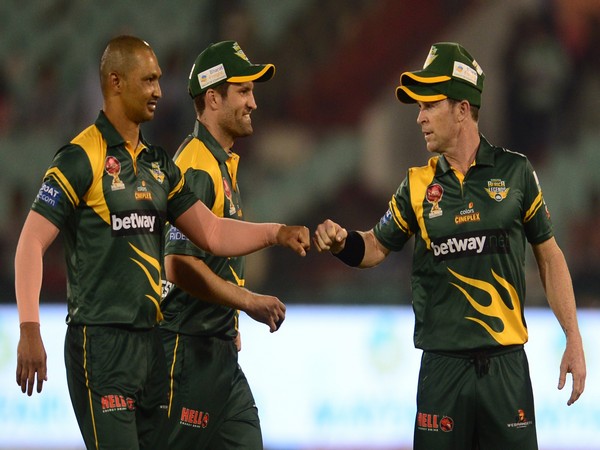 South Africa Legends end England Legends' winning streak in the tournament.