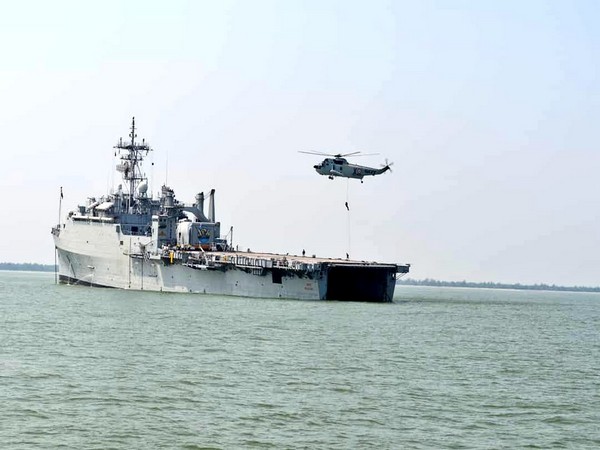Indian Navy deploys disaster relief teams on standby for support to Tamil Nadu and Puducherry administrations (Photo/ANI)