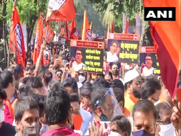  Maharashtra Navnirman Sena (MNS) workers protesting outside Collector's office in Bandra today