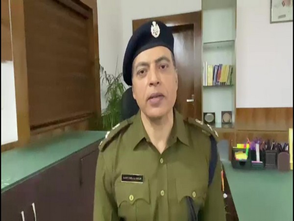 Deputy Commissioner of Police, Delhi (Railway) Harendra Singh. 