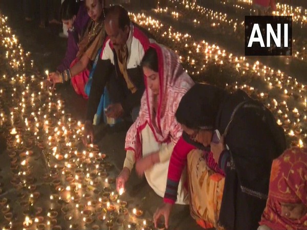 Devotees marked the eve of Kartik Purnima on Sunday by lighting lamps on the banks of Saryu in Ayodhya [Photo/ANI]