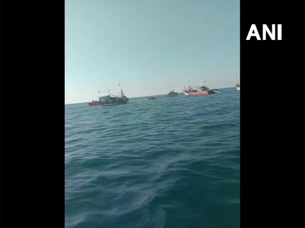 Two fishermen have drowned as a boat capsized off Mangaluru coast in Arabian Sea [Photo/ANI]