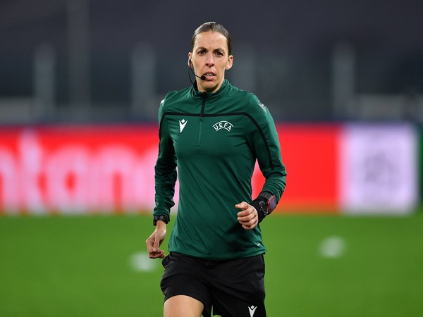 Stephanie Frappart (Photo/ FIFA Women's World Cup Twitter) 