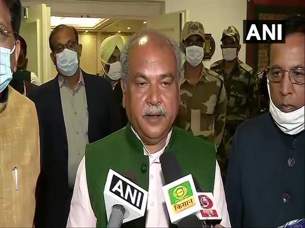 Agriculture Minister Narendra Singh Tomar speaking to the media after meeting with farmer unions on Thursday (Photo/ANI)