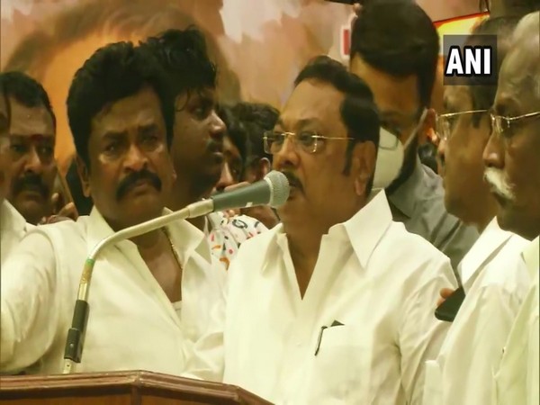 MK Alagiri speaking to his supporters at a public meeting in Madurai on Sunday [Photo/ANI]
