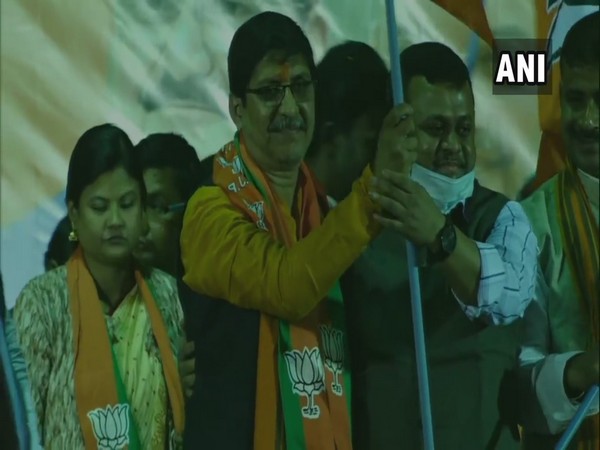 Soumendu Adhikari (right) joins BJP (Photo/ANI)