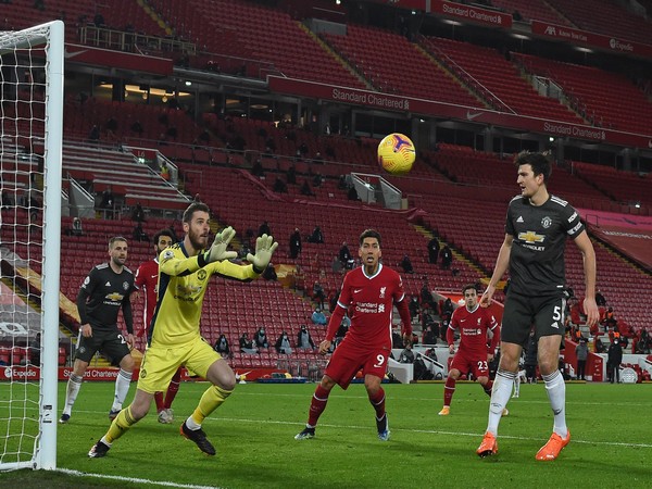 Man Utd stay atop after goalless draw against Liverpool (Photo/ Premier League Twitter) 