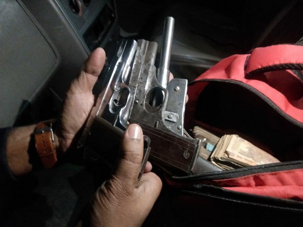 Patna STF seized Rs 16 lakhs and arms. (Photo/ANI)