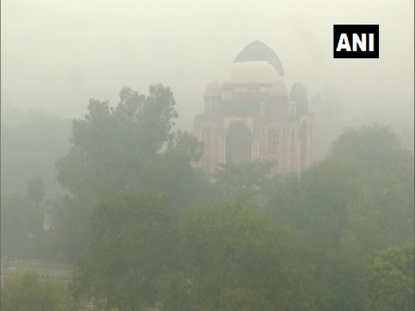 Visual of fog from the Nizamuddin area in Delhi. (Photo/ANI)