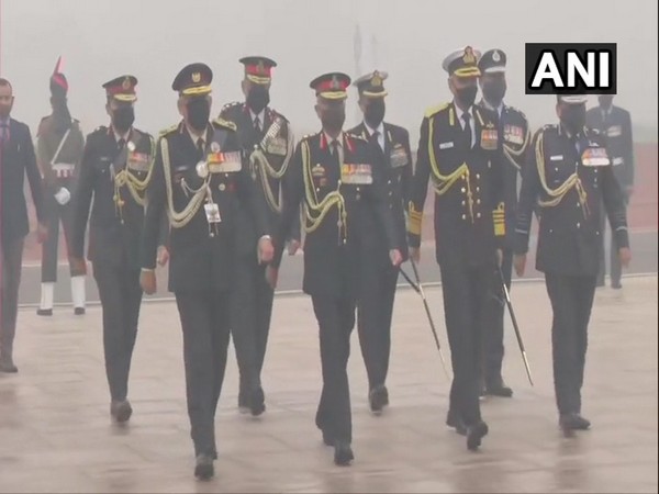 CDS Gen Bipin Rawat, three Armed forces Chiefs pay tribute at National War Memorial (Photo/ANI)