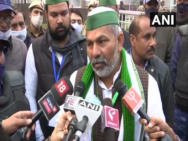BKU spokesperson Rakesh Tikait speaking to the media on Friday (Photo/ANI)