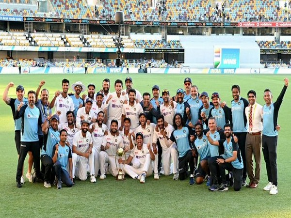 Team India after retaining the Border-Gavaskar Trophy (Photo/ Virat Kohli Twitter)