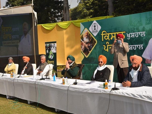 Punjab's all-party meet chaired by the Chief Minister Captain Amarinder Singh at Punjab Bhawan