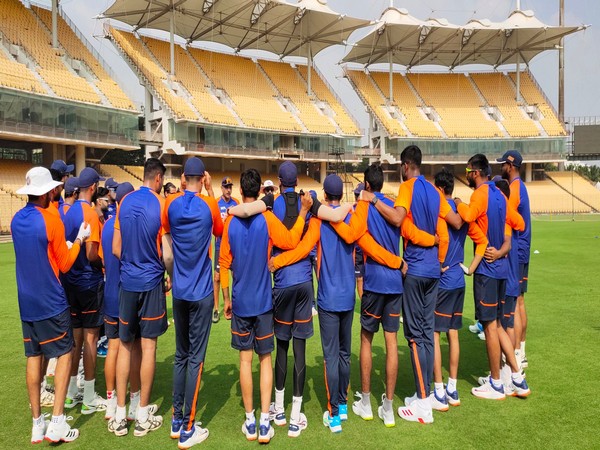 Team India in a huddle (Photo/ BCCI Twitter)