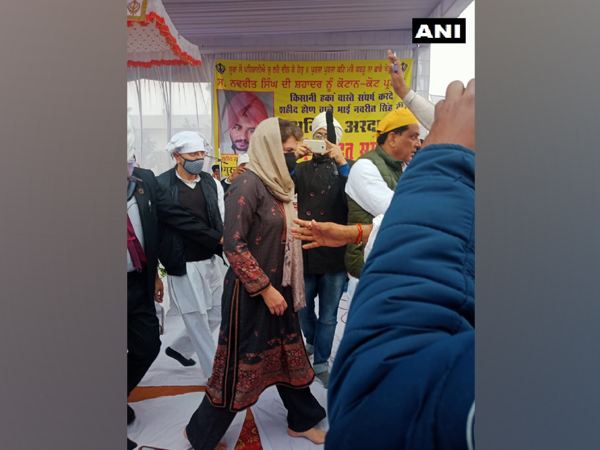 Congress leader Priyanka Gandhi Vadra meets family members of late Navreet Singh