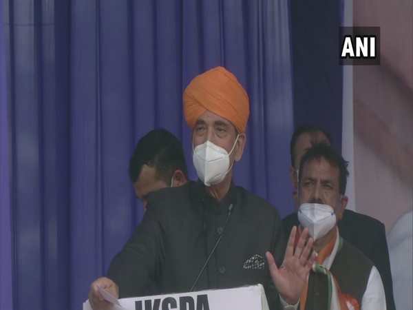 Congress veteran Ghulam Nabi Azad (photo/ANI)