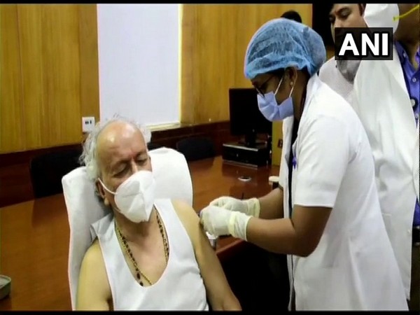 Maharashtra Governor Bhagat Singh Koshyari receiving first jab of COVID-19 vaccine. (Photo/ANI)