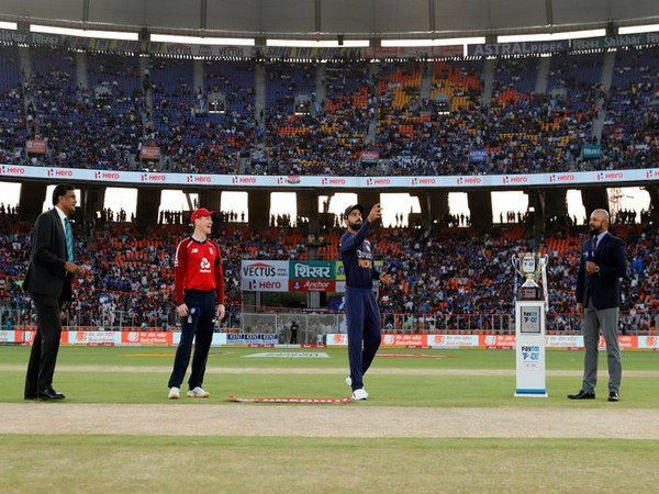 Virat Kohli and Eoin Morgan at toss (Photo/ ICC Twitter)