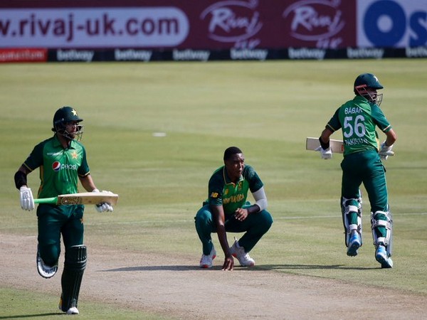 Imam and Babar in action against South Africa (Photo/ ICC Twitter)