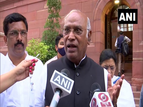 Congress leader Mallikarjun Kharge (File photo)