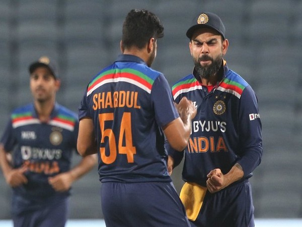 Virat Kohli with Shardul Thakur (Photo/ BCCI Twitter)