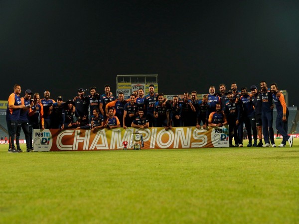 Team India (Photo/ Ravi Shastri Twitter)